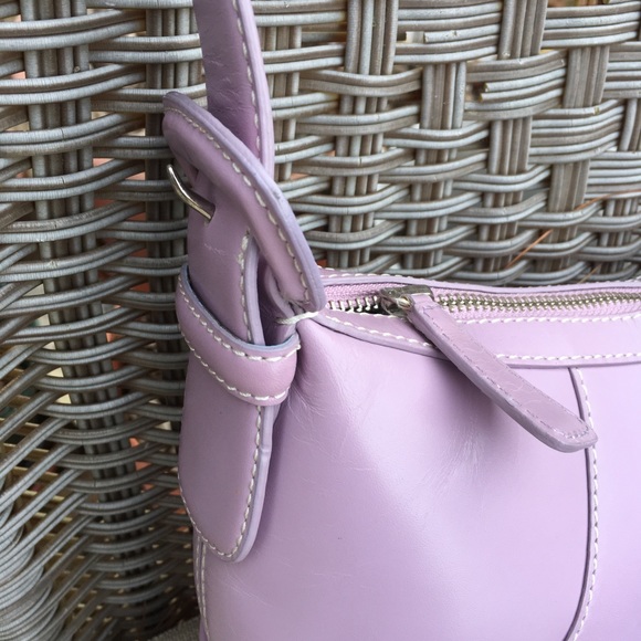 COLE HAAN lavender zipper closure 1 inside pocket - Picture 2 of 6